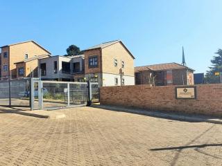 Townhouse in Whiteridge, Randburg - Joanesburgo - 1