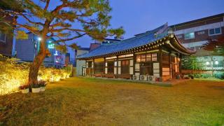 Pungryuheon Hanok private house - 2