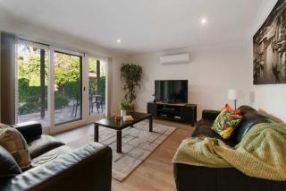 Central Riverside Apartment - Modern Convenience - Wagga Wagga - 9