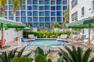 Aloha Fridays - Miami Beach - 4