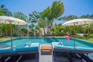 Villa Lea Luxury Oasis in Seminyak Umalas with private pool 4BR - Seminyak - 9
