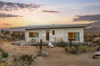 Panorama House as Featured in Dwell - Yucca Valley - 6