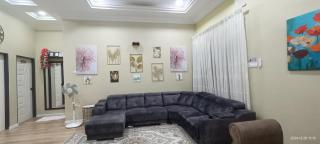 Homestay Villa H with POOL - Kuala Terengganu - 1