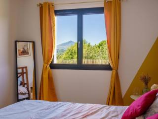 Cambo-les-Bains : Maison 3 Pièces, Piscine Privée, Internet, Parking - FR-1-495-148 - Cambo-les-Bains - 3