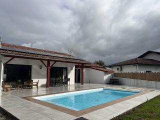 Cambo-les-Bains : Maison 3 Pièces, Piscine Privée, Internet, Parking - FR-1-495-148 - Cambo-les-Bains - 1