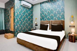 Super Collection O Adajan Formerly Hotel Sky Palace - Surat - 0