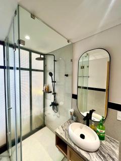 Aqua Blue Ocean View Condo - Free Swimming Pool - Hà My Tây (2) - 4