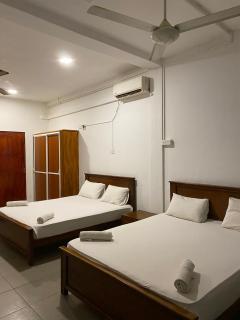 Roy Villa Beach Front - - 7