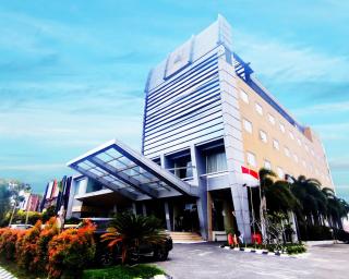 Royal Asnof Hotel Pekanbaru - Pekanbaru - 0