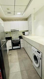 Elegant Guesthouse in Business Bay - 4