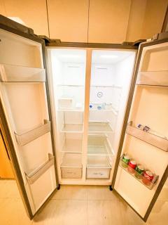 Modern 2BR beside Okada Manila with Sunset View - Manila - 4