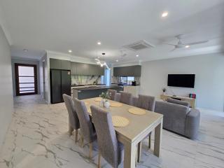 41RedPebbles Villa in Redlynch,Cairns QLD - Redlynch - 1