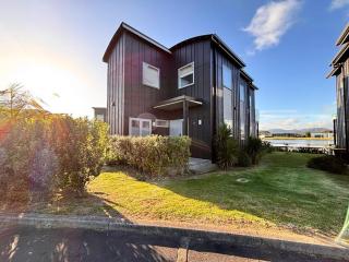 Charming Lakeview Golf Villa - Matarangi - 7