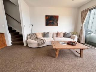 Charming Lakeview Golf Villa - Matarangi - 6