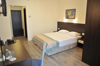 Hotel Burgas Free University - Burgas - 8