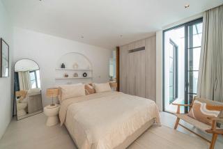 Villa Jenna - Exquisite 3BR Villa Close to Batu Belig Beach - Canggu - 6