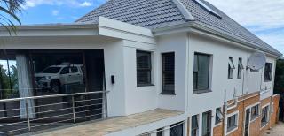 Cove Rock Beachhouse - East London - 9