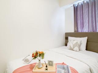 Good Place and Elegant 3BR Meikarta Apartment By Travelio - 2