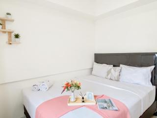 Good Place and Elegant 3BR Meikarta Apartment By Travelio - 0