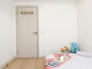 Good Place and Elegant 3BR Meikarta Apartment By Travelio - 3