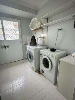Runaway Bay Family Haven with 4beds - Gold Coast - 6