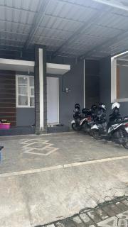 Villa Griya Sumber Arum - 4