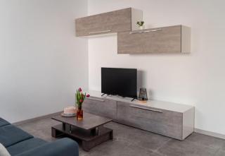 Amazing 2 Bed in Gzira Centre - Designer Finish - Il-Gżira - 6
