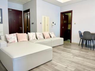 Cozy Upgraded Flat with sea, Mangrove, pool view Not hotel-1203 - Abu Dhabi - 6