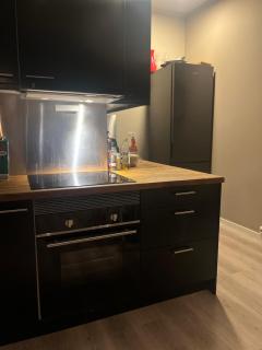 Apartment in the middle of Lofoten with a bakery next door - 4