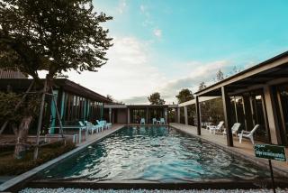 Momtikcamp Hotel - - 0
