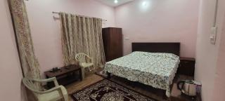 Triveni Home Stay - Hawālbāgh - 9