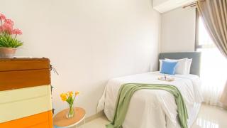 Homey and Good Place 2BR Transpark Bintaro Apartment By Travelio - 3
