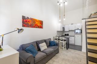 V60 Vörösmarty Apartment - Budapest - 0
