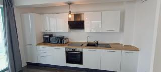 Frontline Beach Apartment - 9