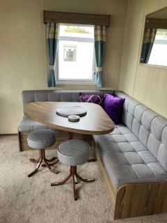 275 - Butlins Skegness, pet friendly and WiFi - Meadow Lakes Caravan & Lodge Hire - Ingoldmells - 4