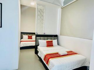 Phú Gia Hotel 99 Đường D1, KDC Him Lam, Tân Hưng, Quận7 - 1