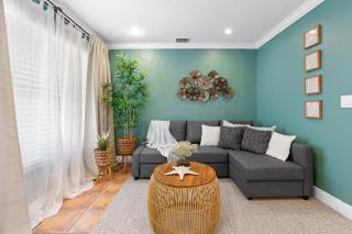 Casa Cabos - Fun in Miami - Pool BBQ - Fit 10 - Tamiami - 9