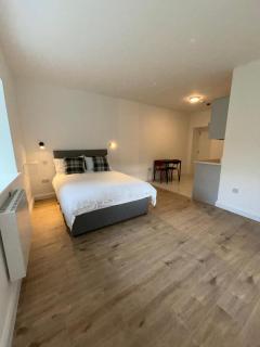 Kildare 9 Bed, Sleeps 11 - Ideal For Workers - Kildare - 5