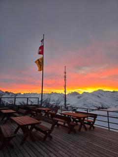 Gotschnagrat Bergrestaurant- Best Panoramic View - Klosters - 4