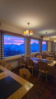 Gotschnagrat Bergrestaurant- Best Panoramic View - Klosters - 9