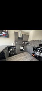 Newly refurbished apartment with free parking flat 6 - Liverpool - 4