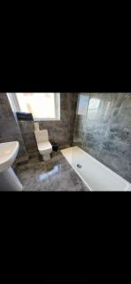 Newly refurbished apartment with free parking flat 6 - Liverpool - 1