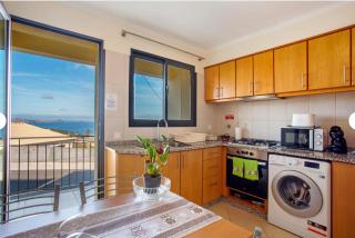 Remarkable 3-Bed House in Machico - Machico - 4