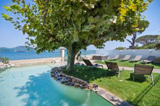 Villa La Désirade - LES PIEDS DANS L'EAU - PLAGE LA BOUILLABAISSE - ST TROPEZ - 14 PERSONNES - Saint-Tropez - 2