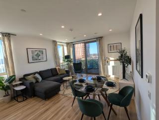 Hale Elite Apartment - 20 Min from Central London - Londra - 8