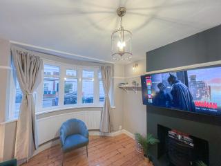 Gorgeous 3-bedroom house in New Malden with FREE parking - Worcester Park - 8