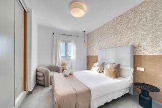 VACATION MARBELLA I Banus Waterfront Penthouse Marina, Sea View, Beachfront - Marbella - 3