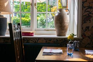 The Stag and Huntsman at Hambleden - Henley on Thames - 9