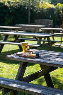 The Stag and Huntsman at Hambleden - Henley on Thames - 6