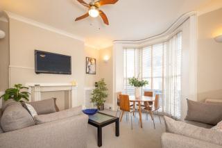 Location Location Location! Seaside flat sleeps 9 - Brighton & Hove - 0